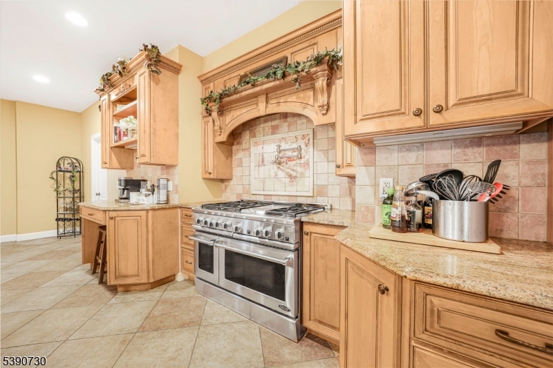 14 Weinmanns Blvd