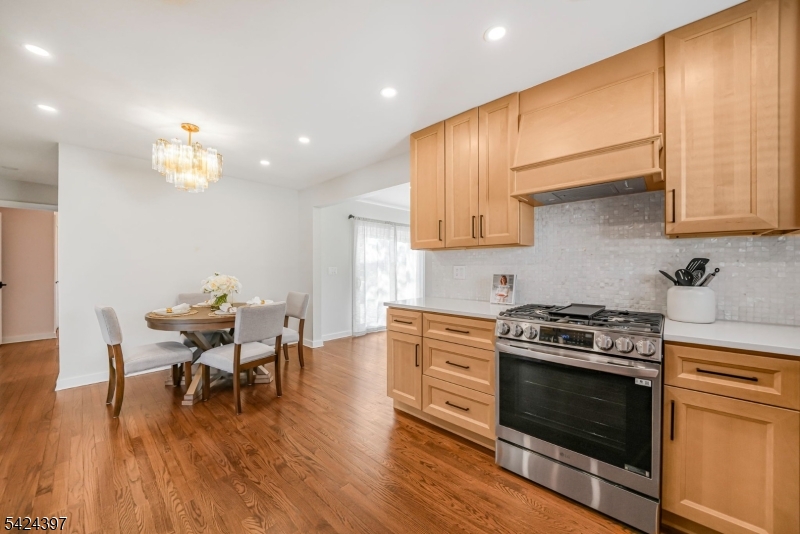 21 Joseph Pl