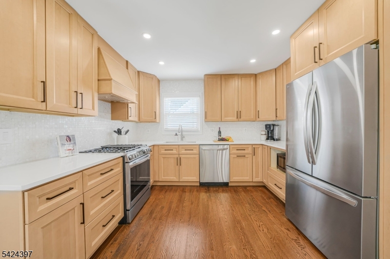 21 Joseph Pl