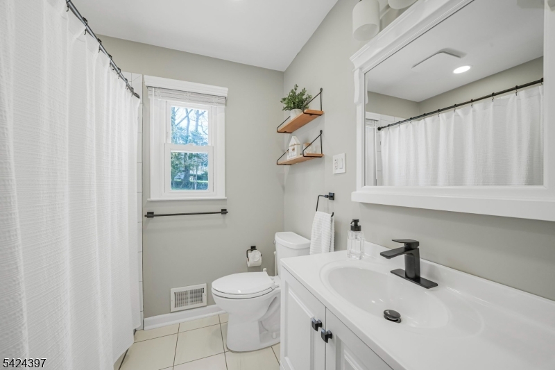 21 Joseph Pl