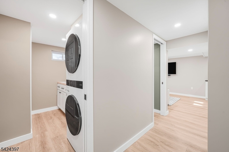 21 Joseph Pl