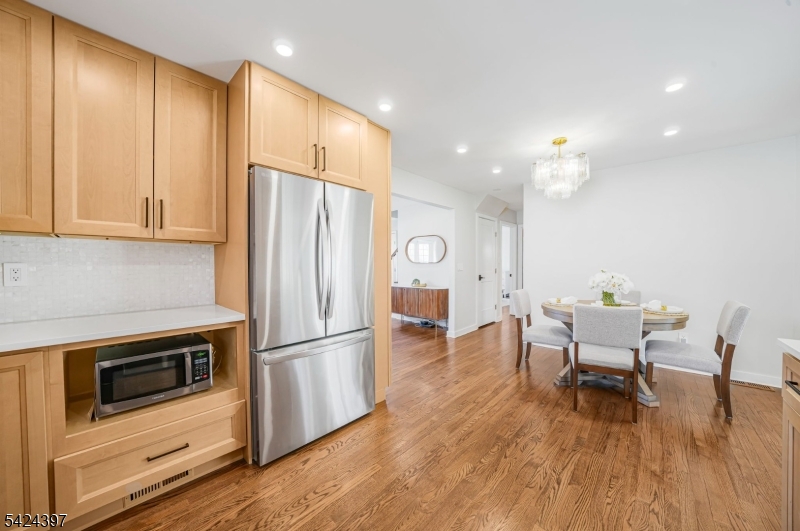21 Joseph Pl