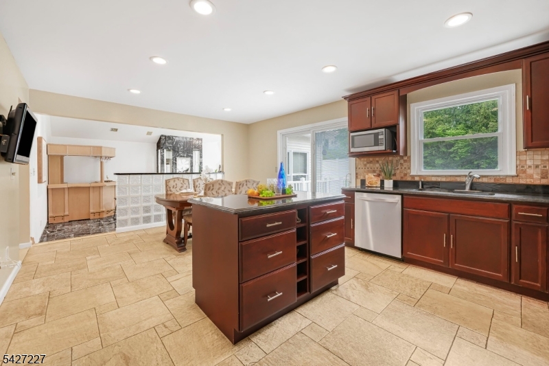 45 Holyoke Ct