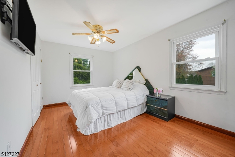 45 Holyoke Ct