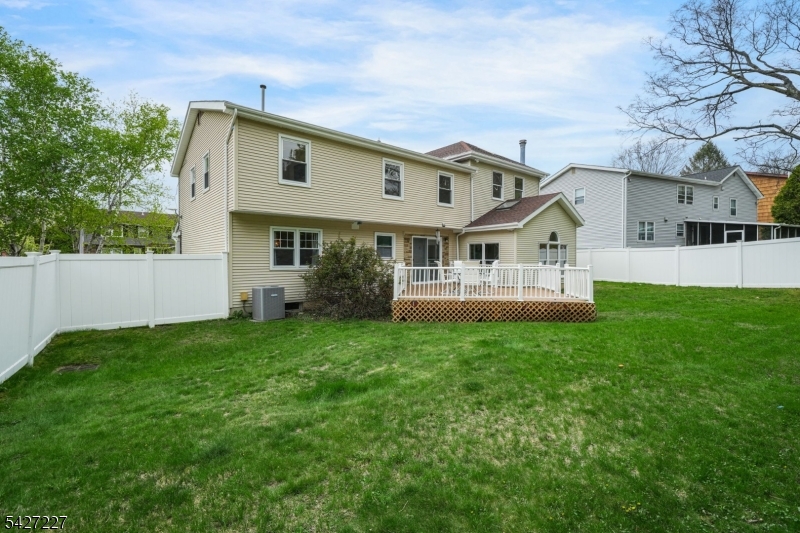 45 Holyoke Ct