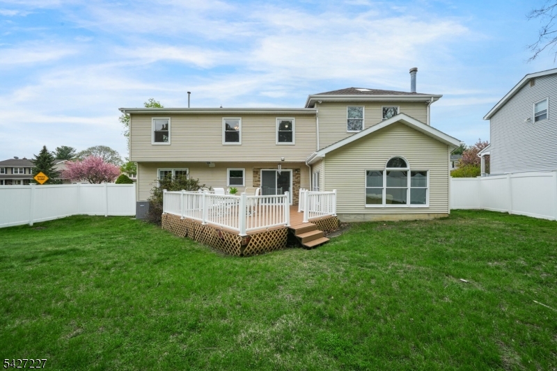 45 Holyoke Ct