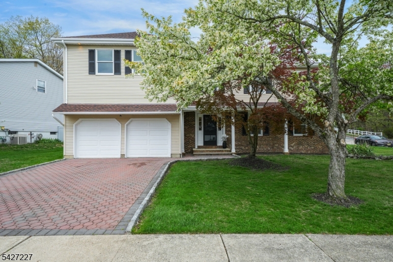 45 Holyoke Ct