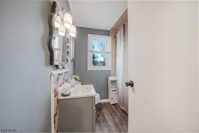 94 Barbara Dr