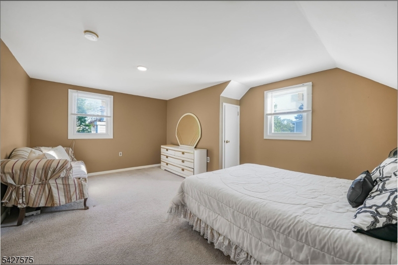 94 Barbara Dr