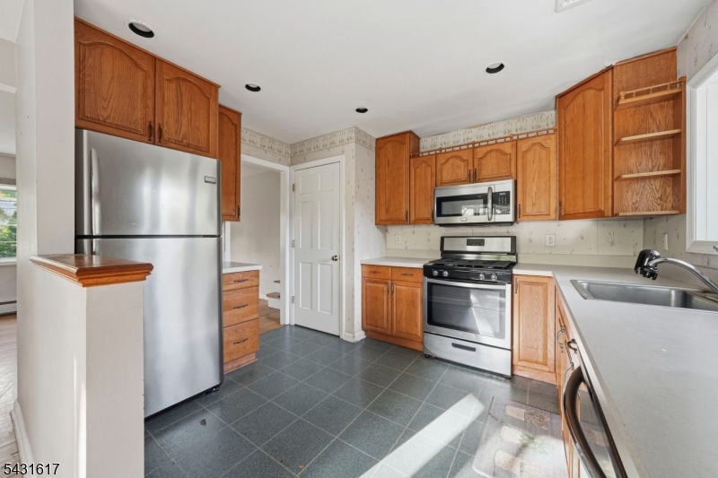 111 Deerfield Rd