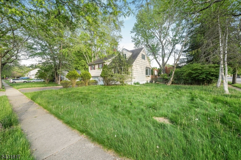 111 Deerfield Rd
