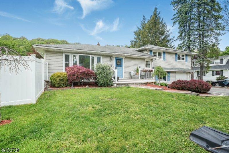 22 Federal Hill Rd