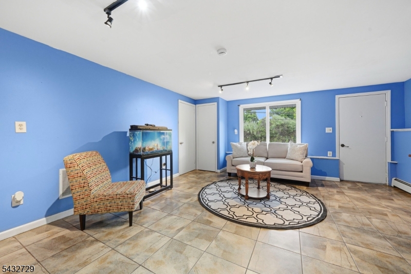 22 Federal Hill Rd