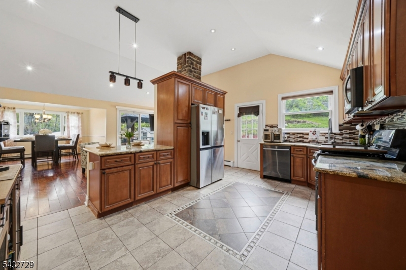 22 Federal Hill Rd