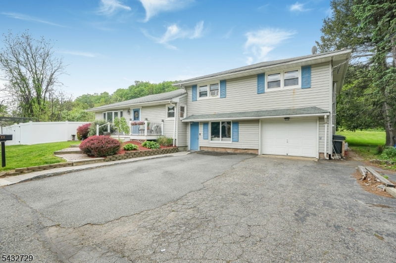 22 Federal Hill Rd