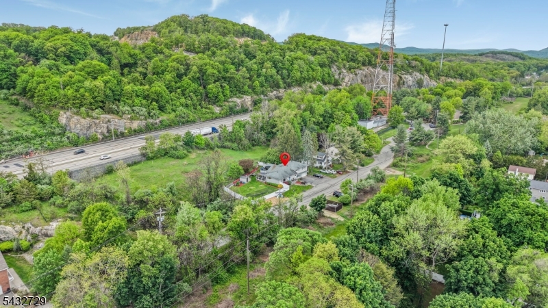 22 Federal Hill Rd