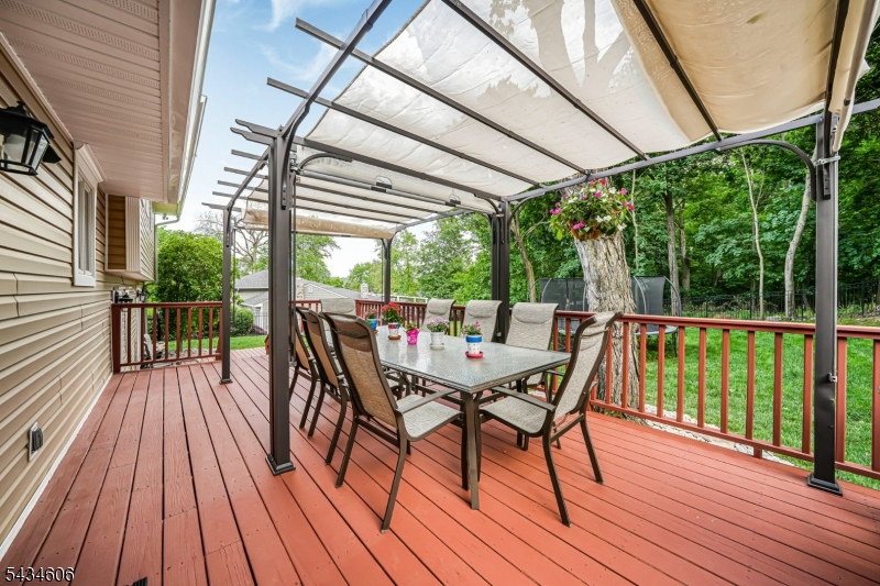7 Kossuth Pl
