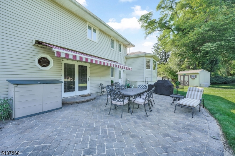 184 Andover Dr