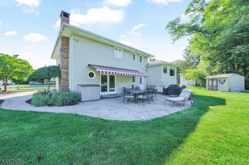 184 Andover Dr
