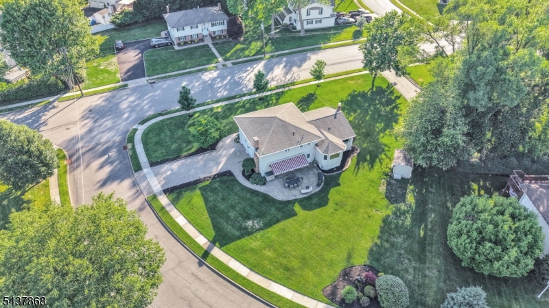 184 Andover Dr