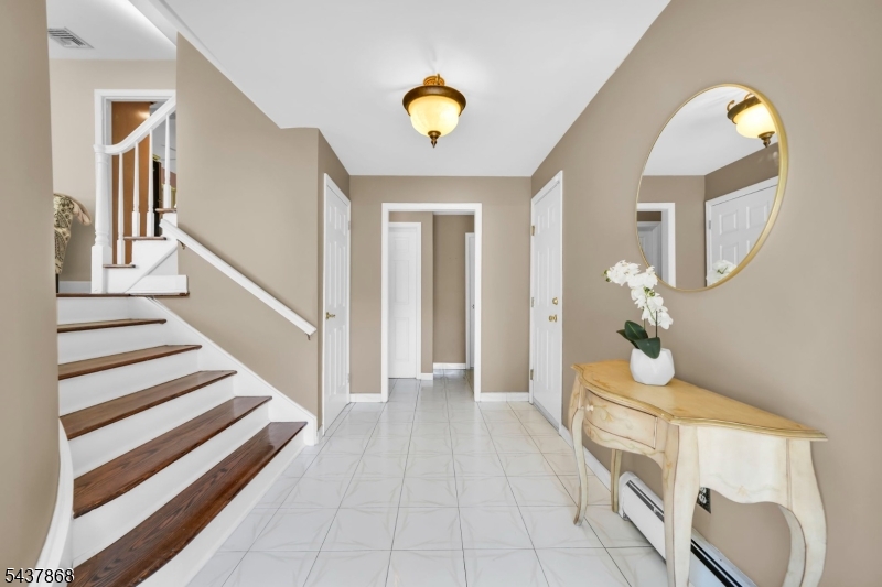 184 Andover Dr