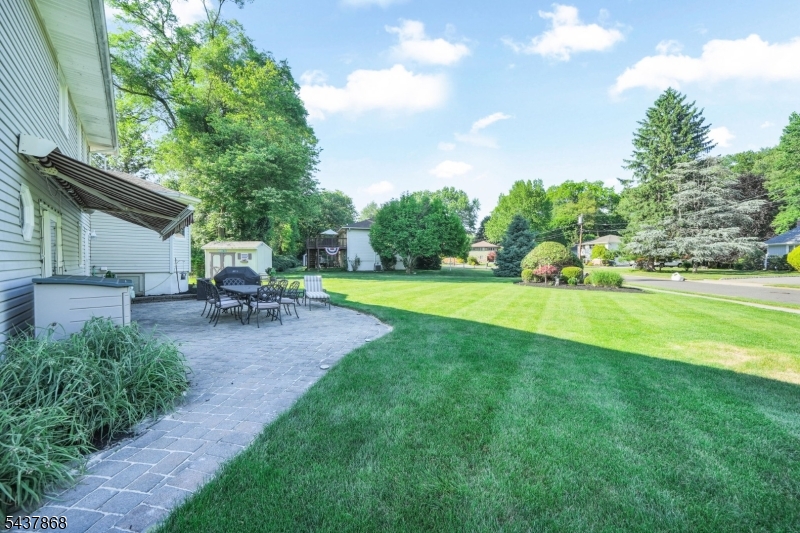184 Andover Dr