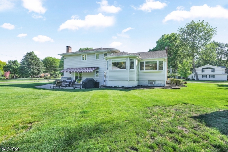 184 Andover Dr