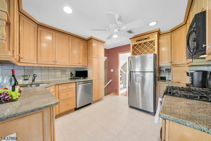 184 Andover Dr