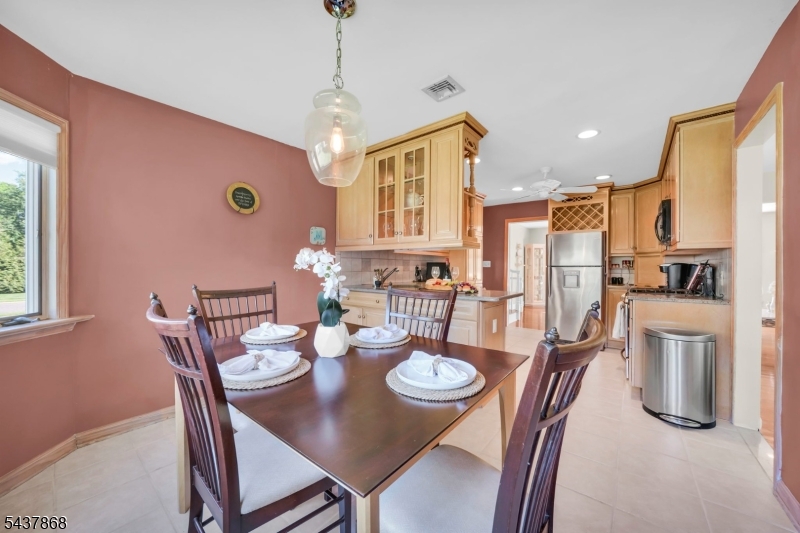 184 Andover Dr