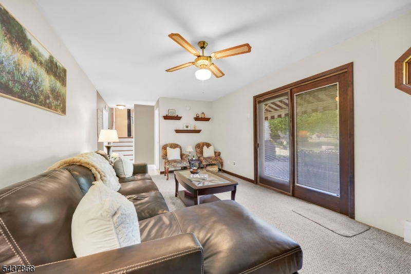 184 Andover Dr