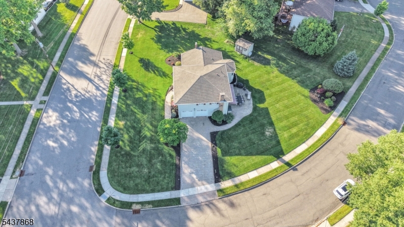 184 Andover Dr