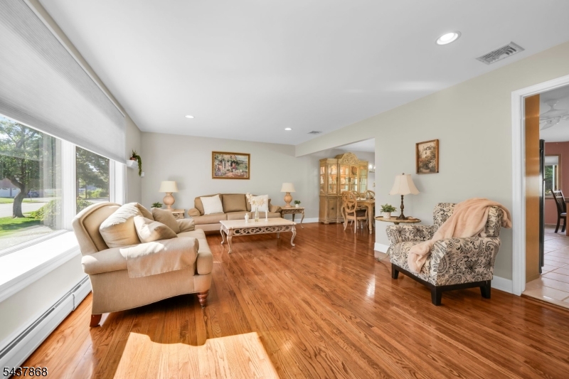 184 Andover Dr