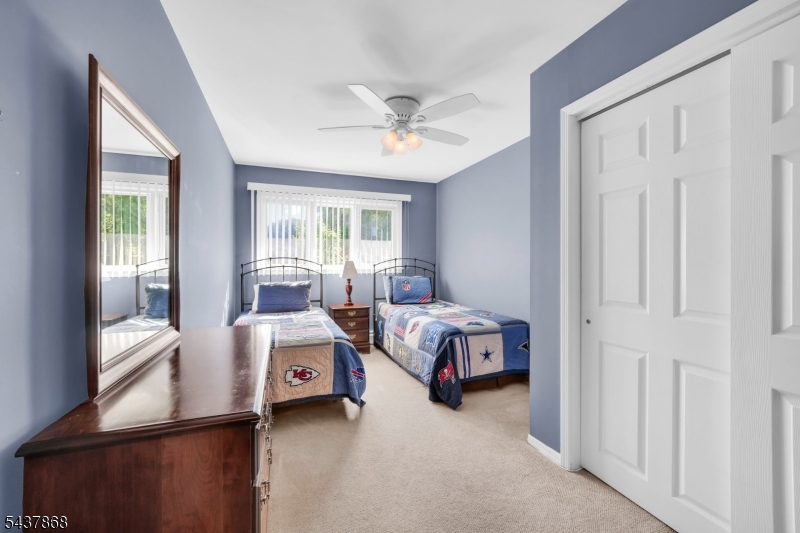 184 Andover Dr