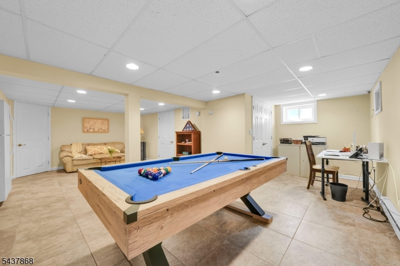 184 Andover Dr