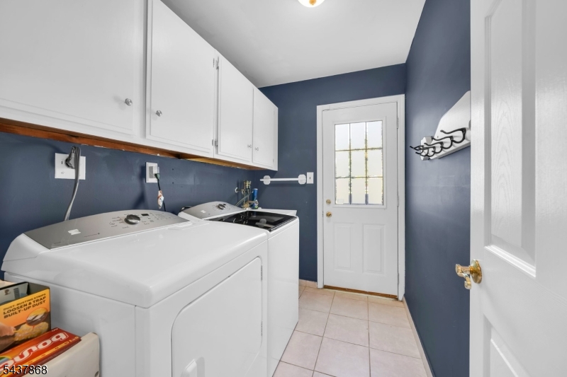 184 Andover Dr