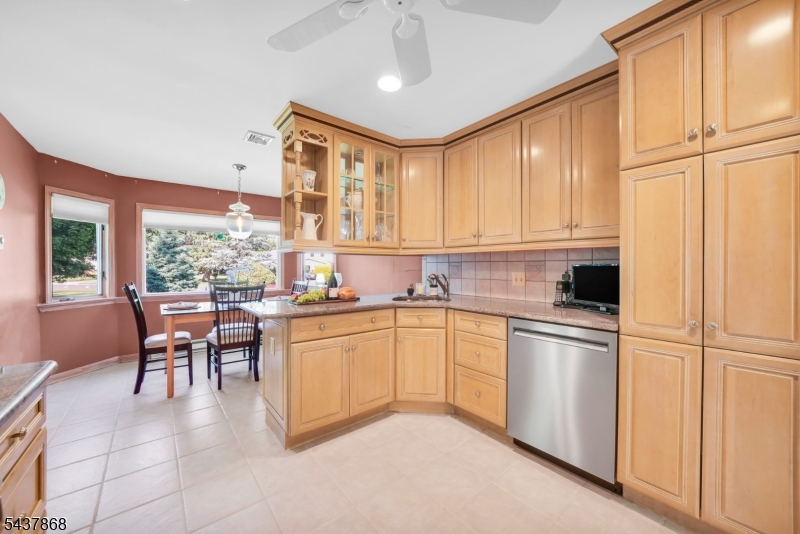 184 Andover Dr