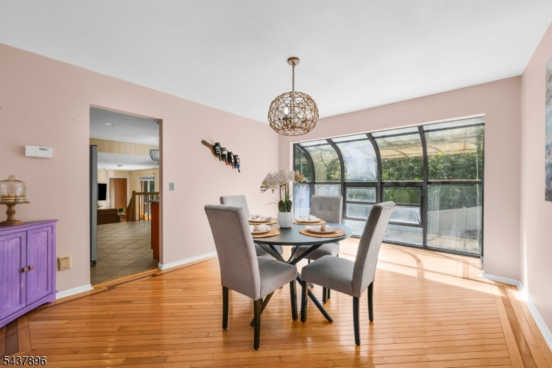 72 Agawam Dr