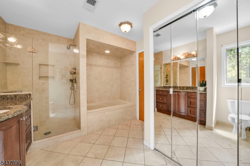 72 Agawam Dr