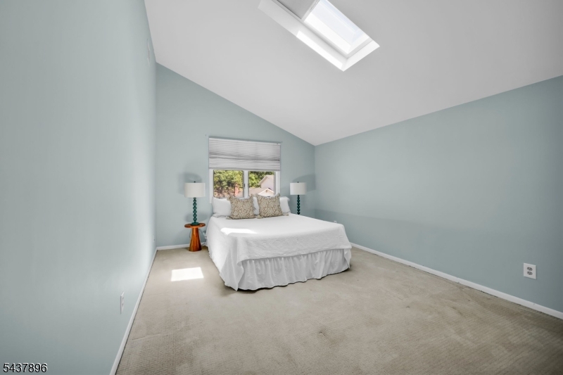 72 Agawam Dr