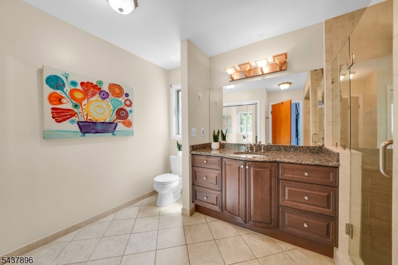 72 Agawam Dr
