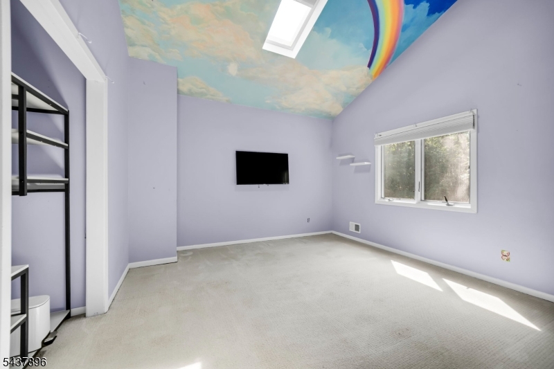 72 Agawam Dr