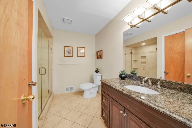 72 Agawam Dr
