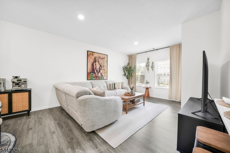 409 Brittany Dr 409