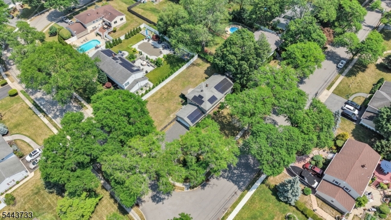 19 Lawrence Rd