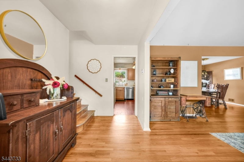 19 Lawrence Rd