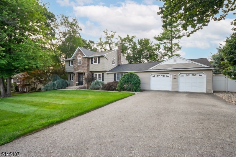 68 Fieldstone Pl