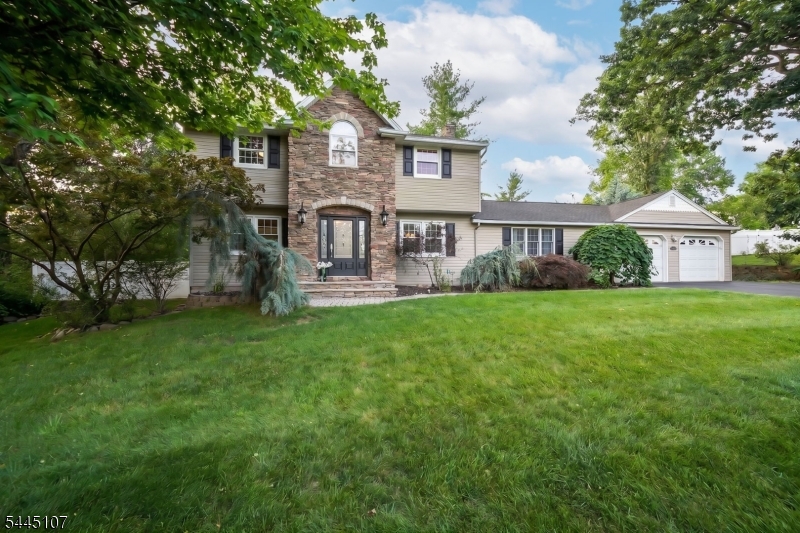 68 Fieldstone Pl