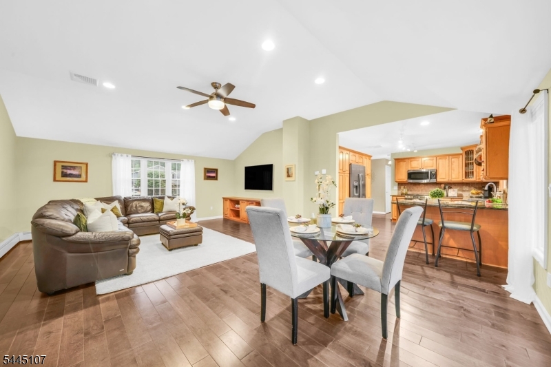68 Fieldstone Pl