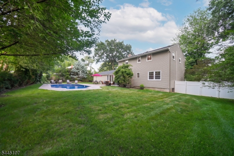 68 Fieldstone Pl