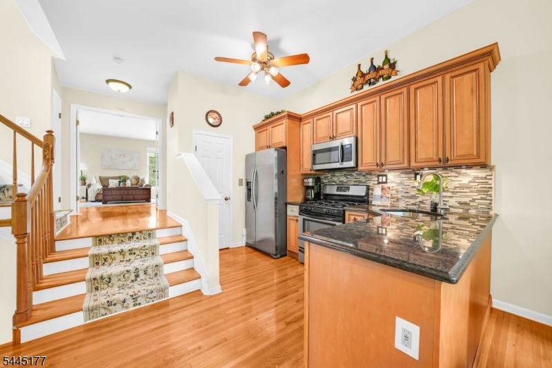 15 Nuthatcher Ct
